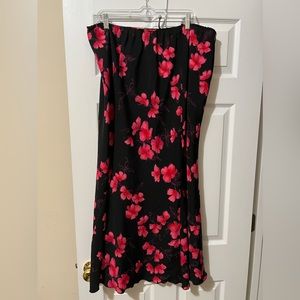 Black skirt with pink flowers